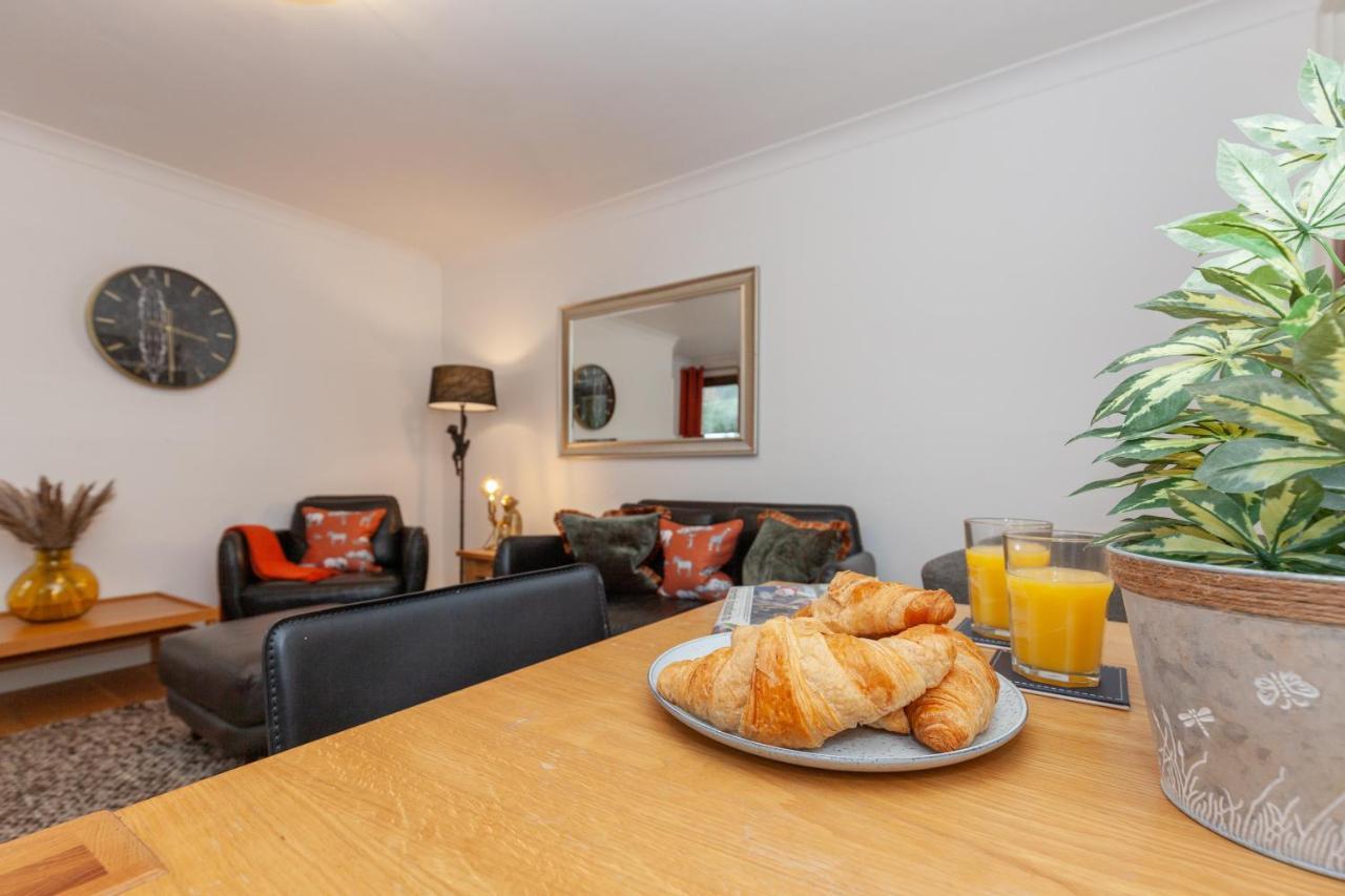 Vibrant & Bright City Centre Apartment! Оксфорд Экстерьер фото