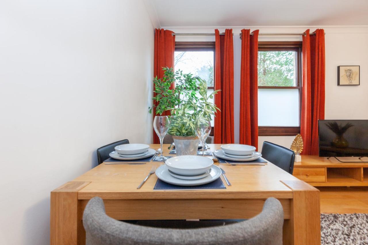 Vibrant & Bright City Centre Apartment! Оксфорд Экстерьер фото