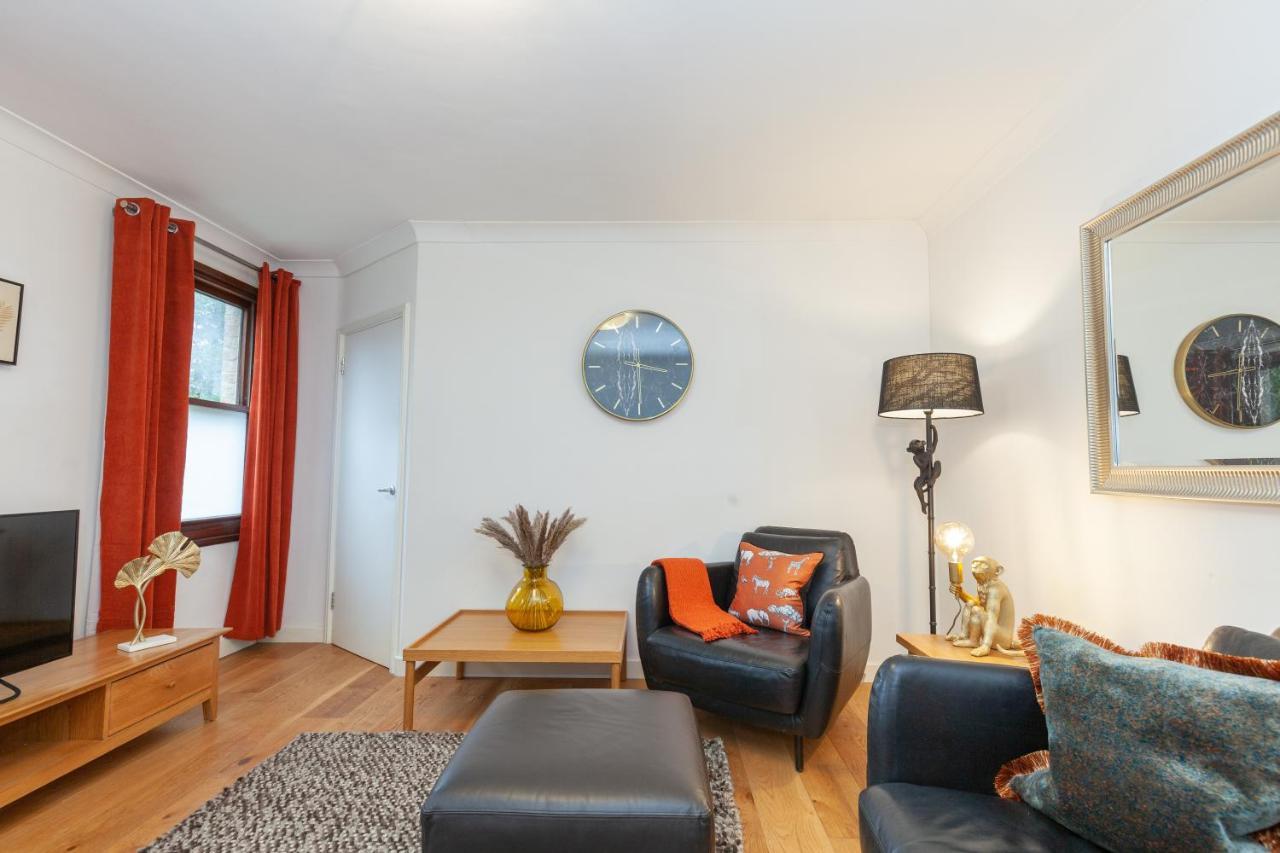 Vibrant & Bright City Centre Apartment! Оксфорд Экстерьер фото